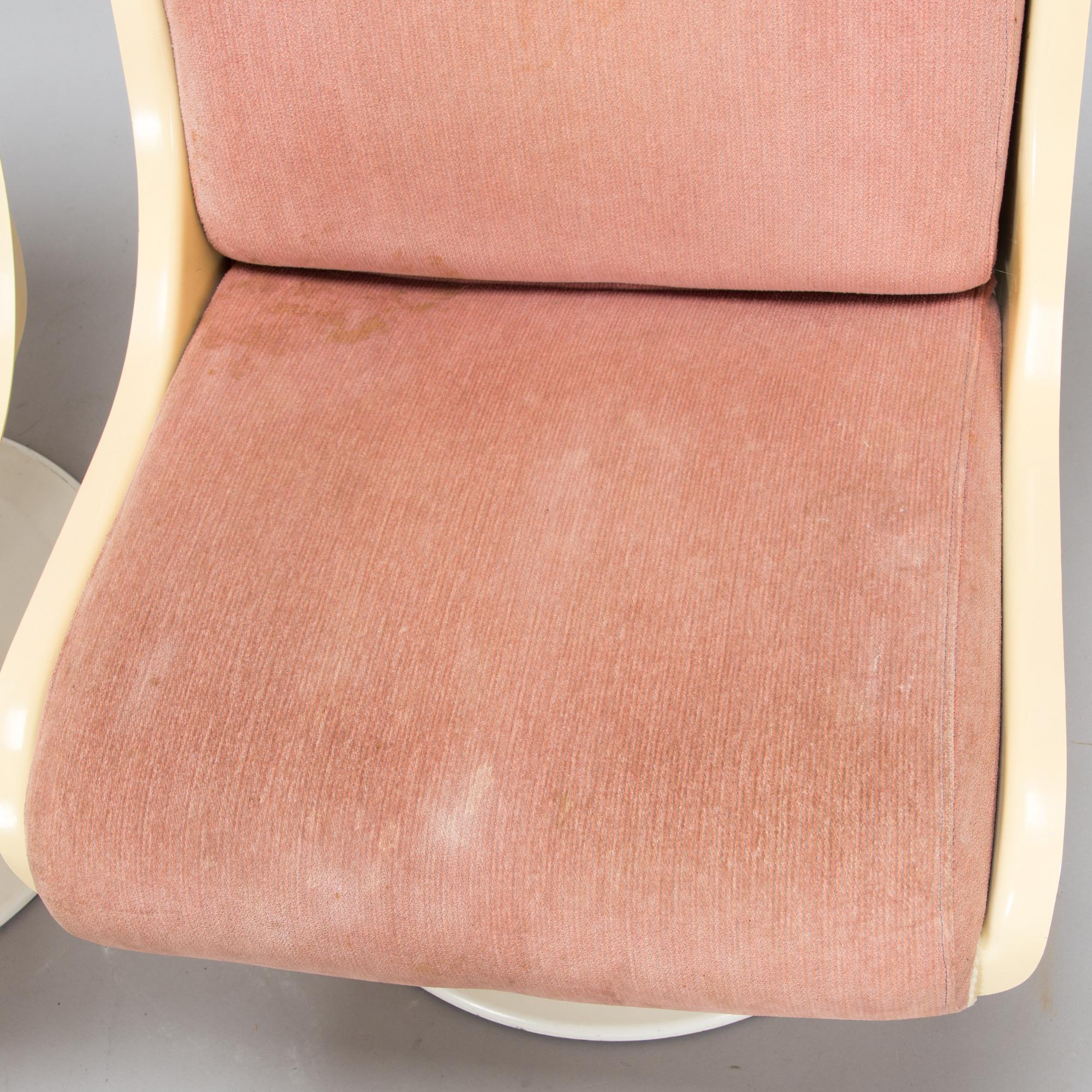 Yrjö Kukkapuro, fåtöljer, ett par, "C-Saturnus", Haimi, 1970-talets slut.