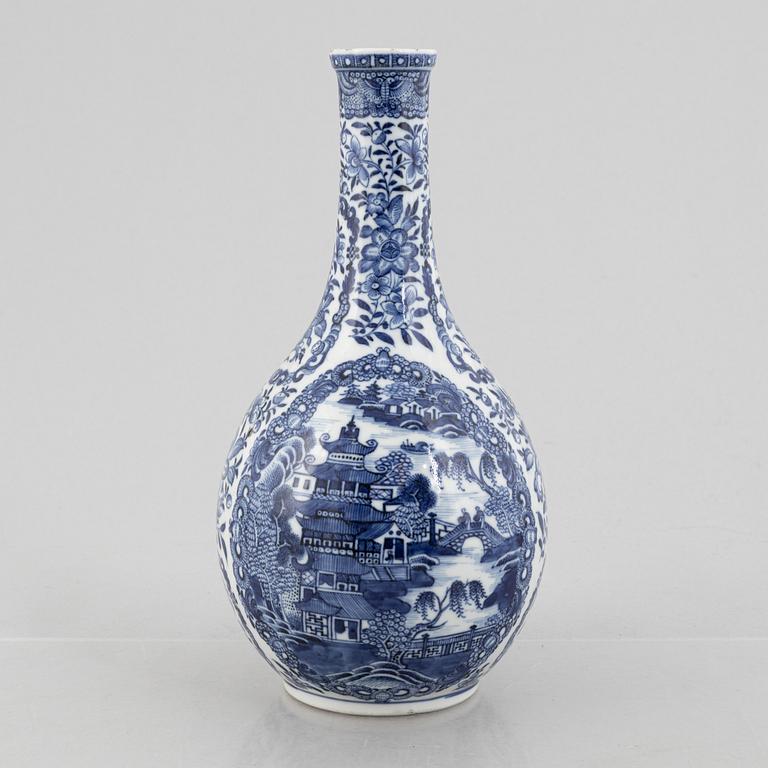 Vas, kompaniporslin, Kina, Qianlong (1736-95).