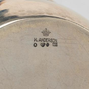 A pair of silver bowls with handles, K. Anderson, 1918.