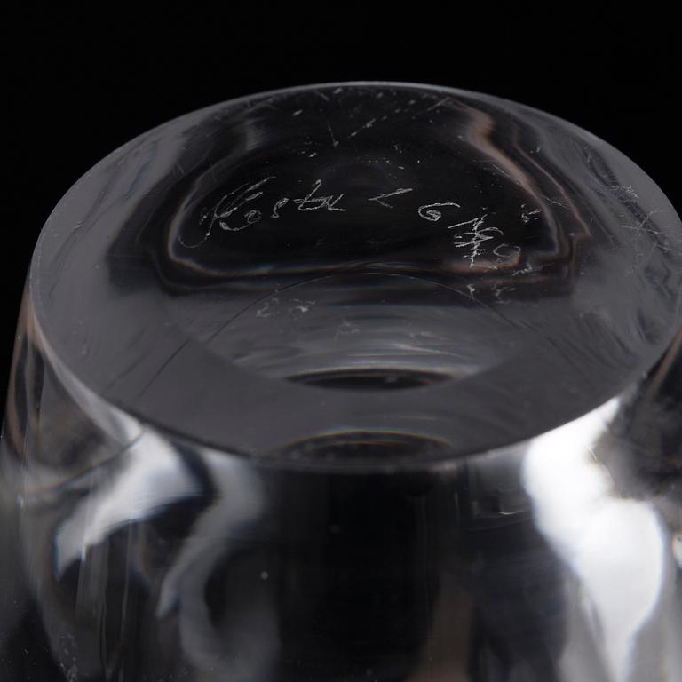 VICKE LINDSTRAND, a glass vase, Kosta.