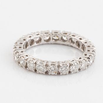 Ring, med briljantslipade diamanter, medföljande HRD report.