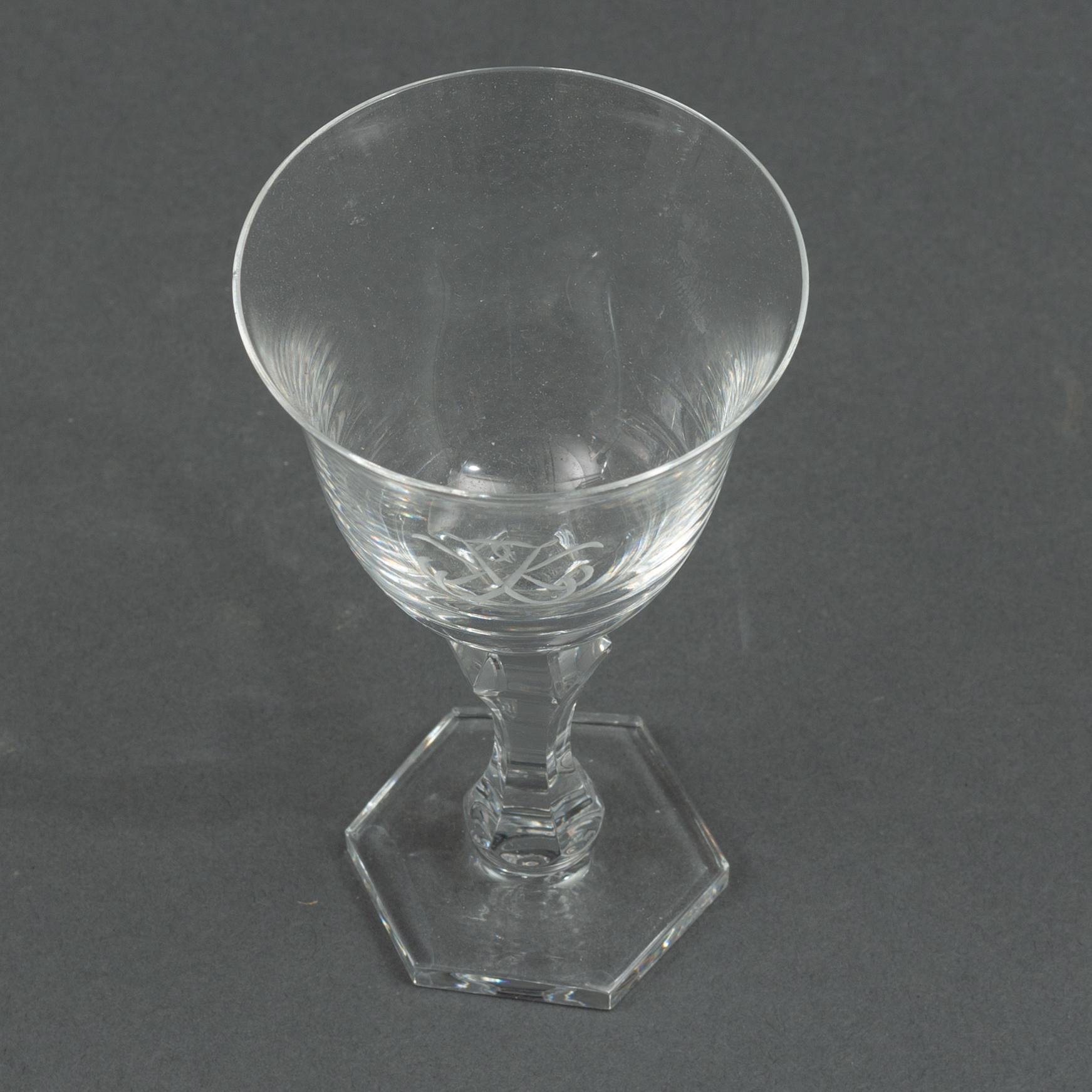 Elis Bergh, a 38-piece 'Gustaf Adolf' glass service, Kosta.