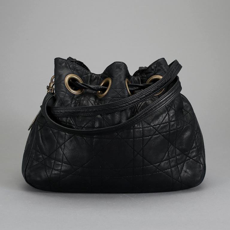 VÄSKA, Dior.