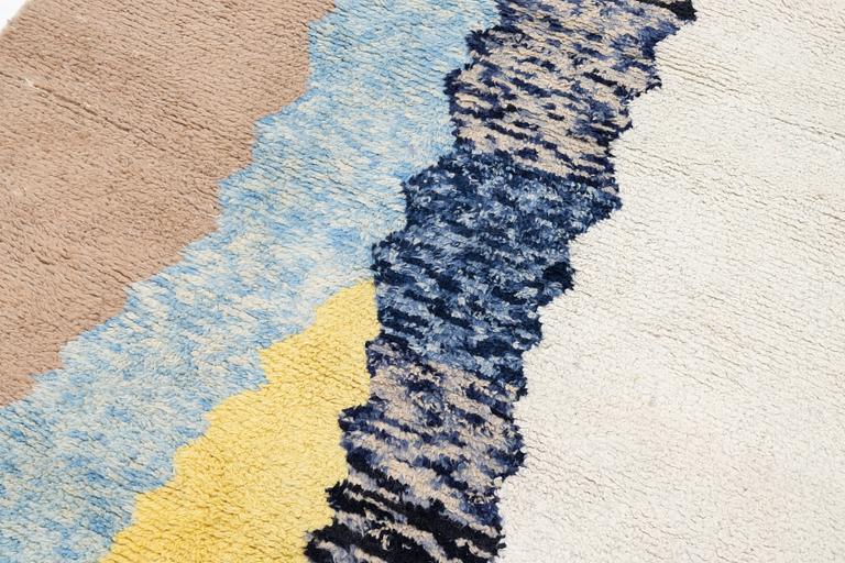 Carpet, Morocco, approx. 240 x 175 cm.