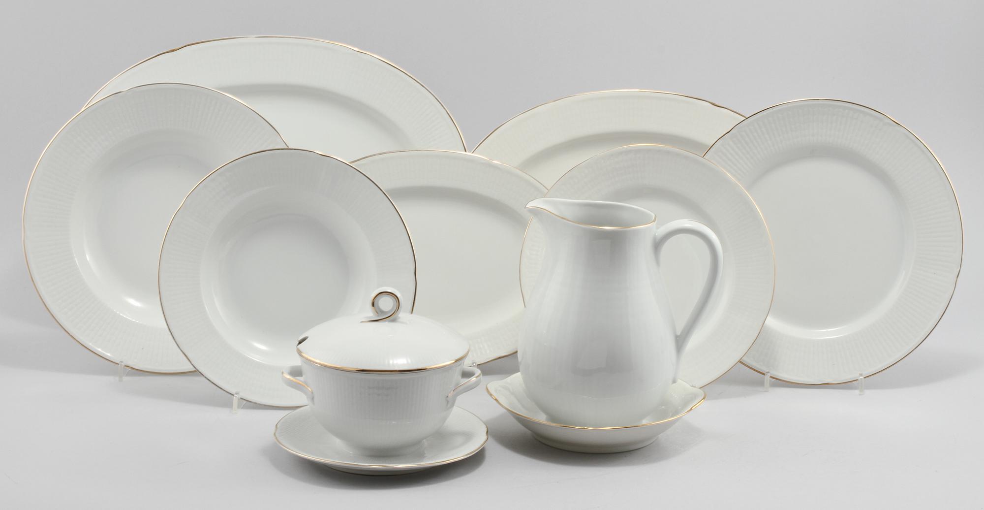 SERVISDELAR, 45 delar, porslin, "Swedish grace", Louise Adelborg, Rörstrand, 1900-talets mitt.