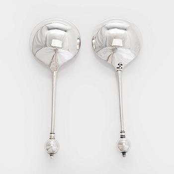 Tillander, a 2 piece-set of sterling silver vodka spoons, Helsinki 1972 and 1977.