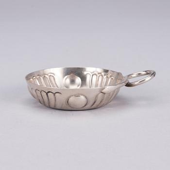 TASTEVIN, silver, Hénin et Cie, Frankrike ca 1900. Vikt 71,5 g.