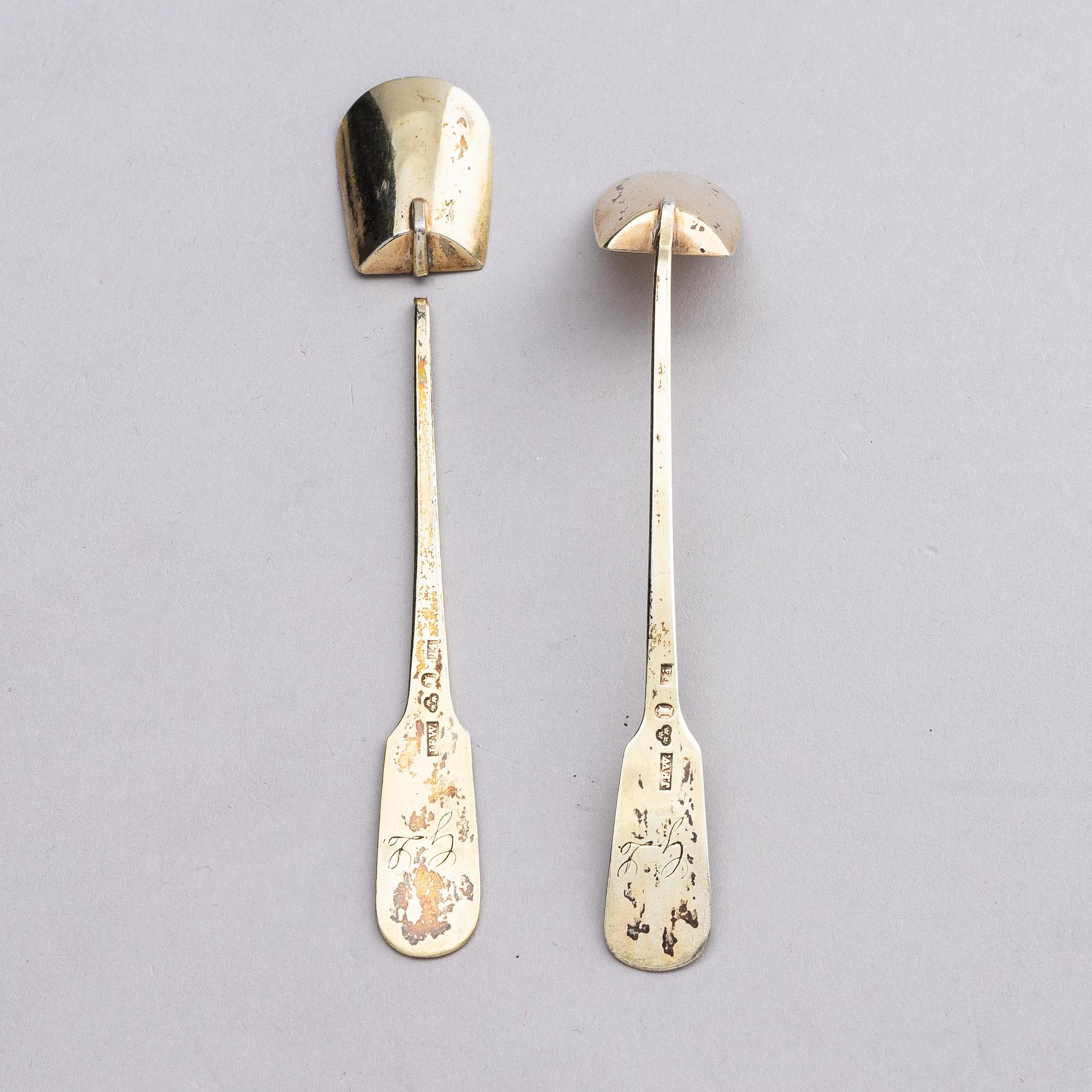 A pair of Swedish early 19th century silver salt-cellars, marks of Pehr Zethelius, Stockholm 1805.