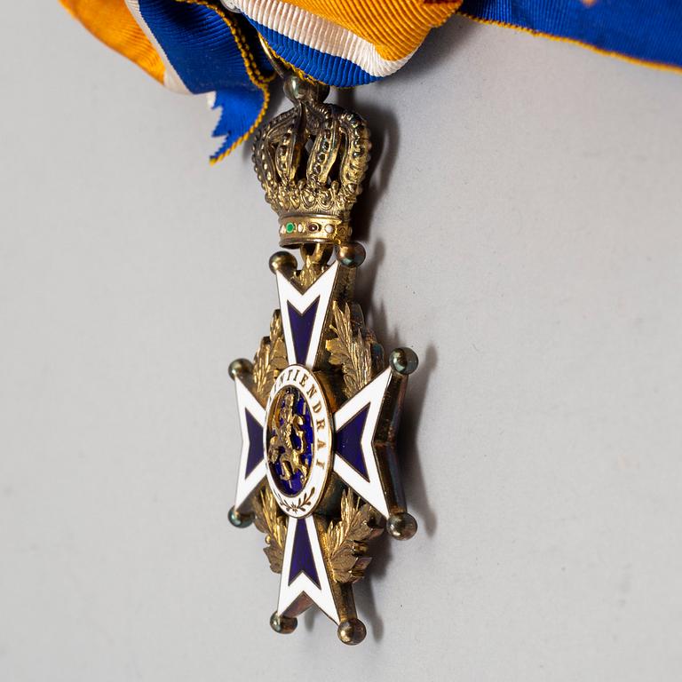 Order of Oranje-Nassau, a Grand Cross set, with ribbon in case, silver and enamel.
