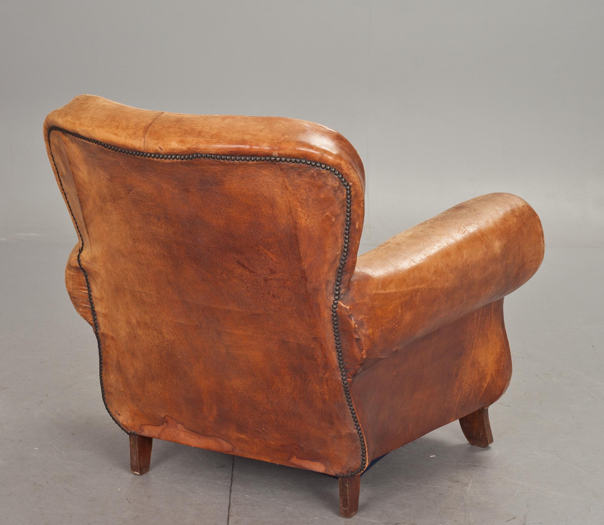 FÅTÖLJ, 1900-talets första hälft.