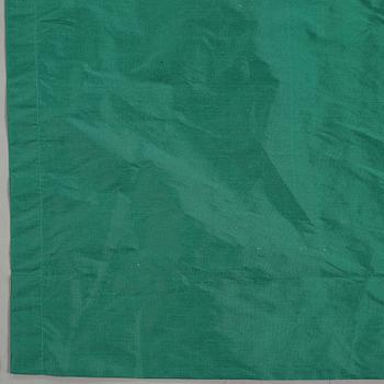 CURTAINS, 4 pcs., emerald green silk, ca 304 x 129,5 cm each, Svenskt Tenn, the second half of the 20th century.