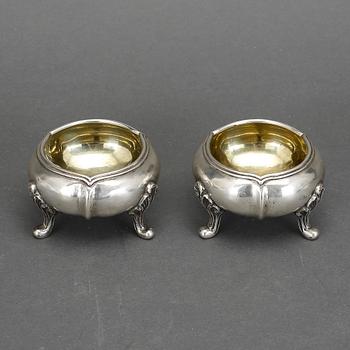 SALTKAR, ett par, silver, Polen, Warszawa, 1800-talet andra hälft. Tot vikt 198 gram.