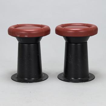 Yrjö Kukkapuro, kaksi jakkaraparia, "Saturnus" 200, Haimi 1970-luku.