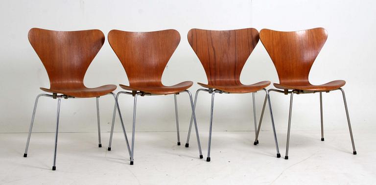 STOLAR, 4 st, "Sjuan", Arne Jacobsen, Fritz Hansen.