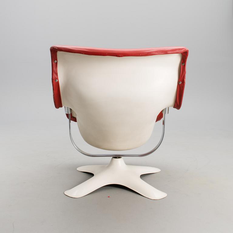 YRJÖ KUKKAPURO, KARMSTOL, Karuselli. Formgiven 1965, tillverkare Haimi.