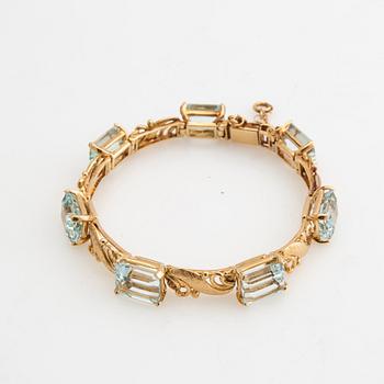 Armband, 18K guld med akvamariner.