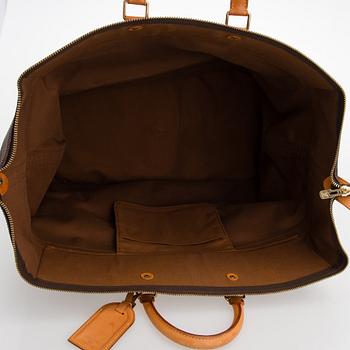 Louis Vuitton, A 'Monogram Cruiser 50' Bag.
