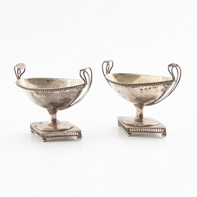 Petter Adolf Sjöberg saltkar ett par samt skedar Sengustavianska silver Stockholm 1820.