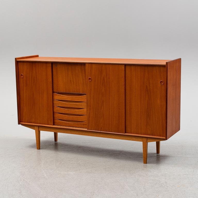 A 1950s/1960s teak veneered sideboard, Bräntorps.