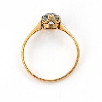 Ring, 18K gold with light aquamarine.
