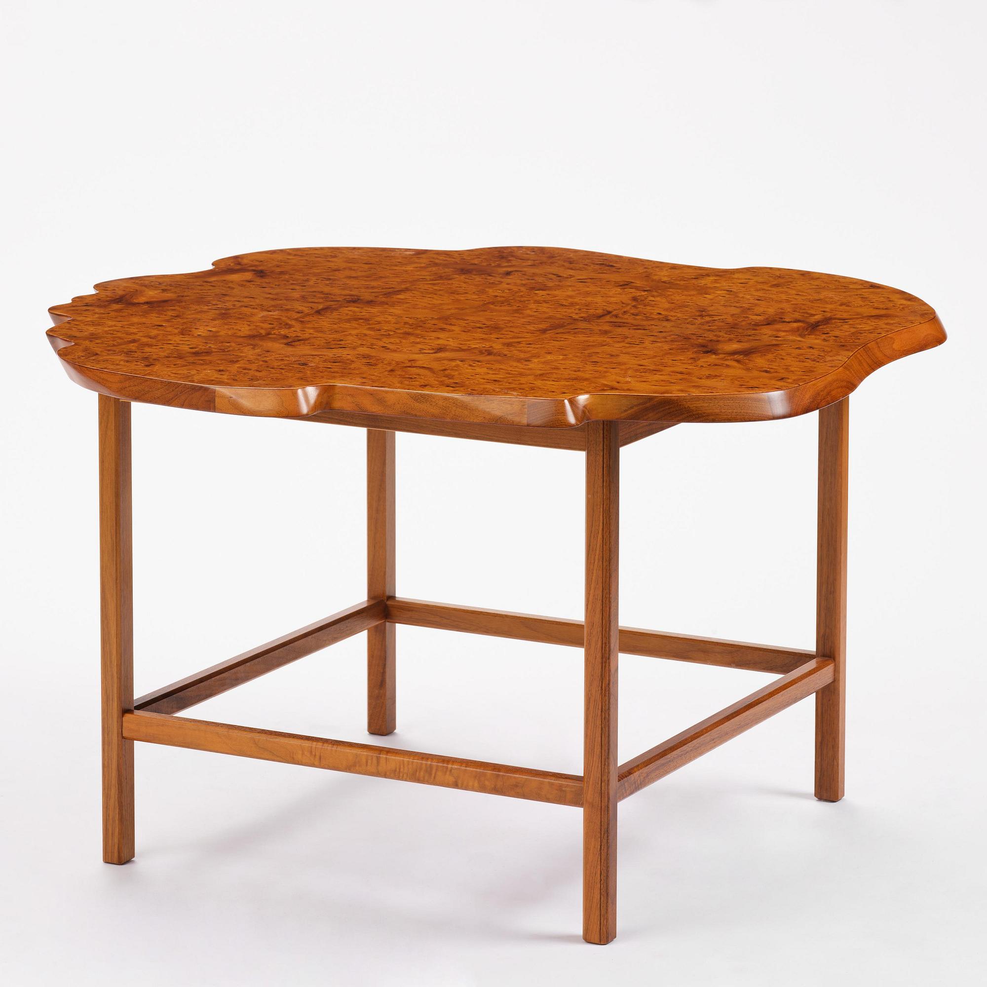 Josef Frank, soffbord, modell 1057, Firma Svenskt Tenn, efter 1985.