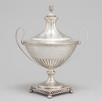 SOCKERSKÅL, silver, sengustaviansk stil, Stockholm, 1902.