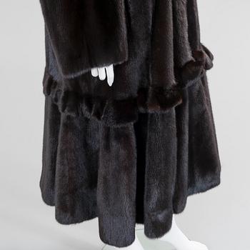 PÄLS, Saga Mink.