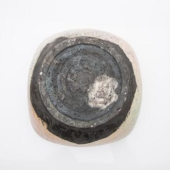 Ulf Johansson, Tea caddy, raku, Sweden, circa 2000.