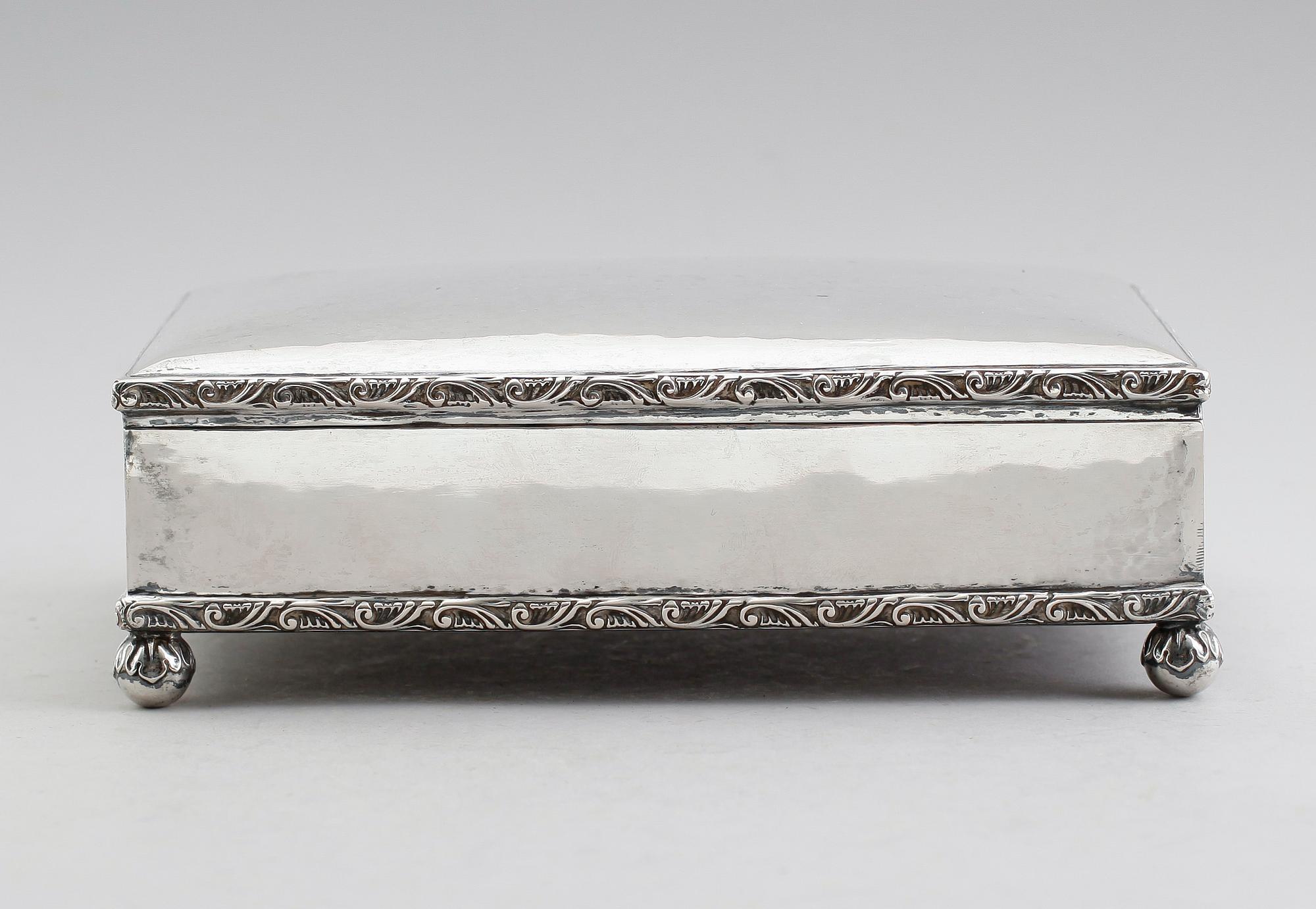 SKRIN, silver, 1920-tal. Vikt med inredning ca 645 g.
