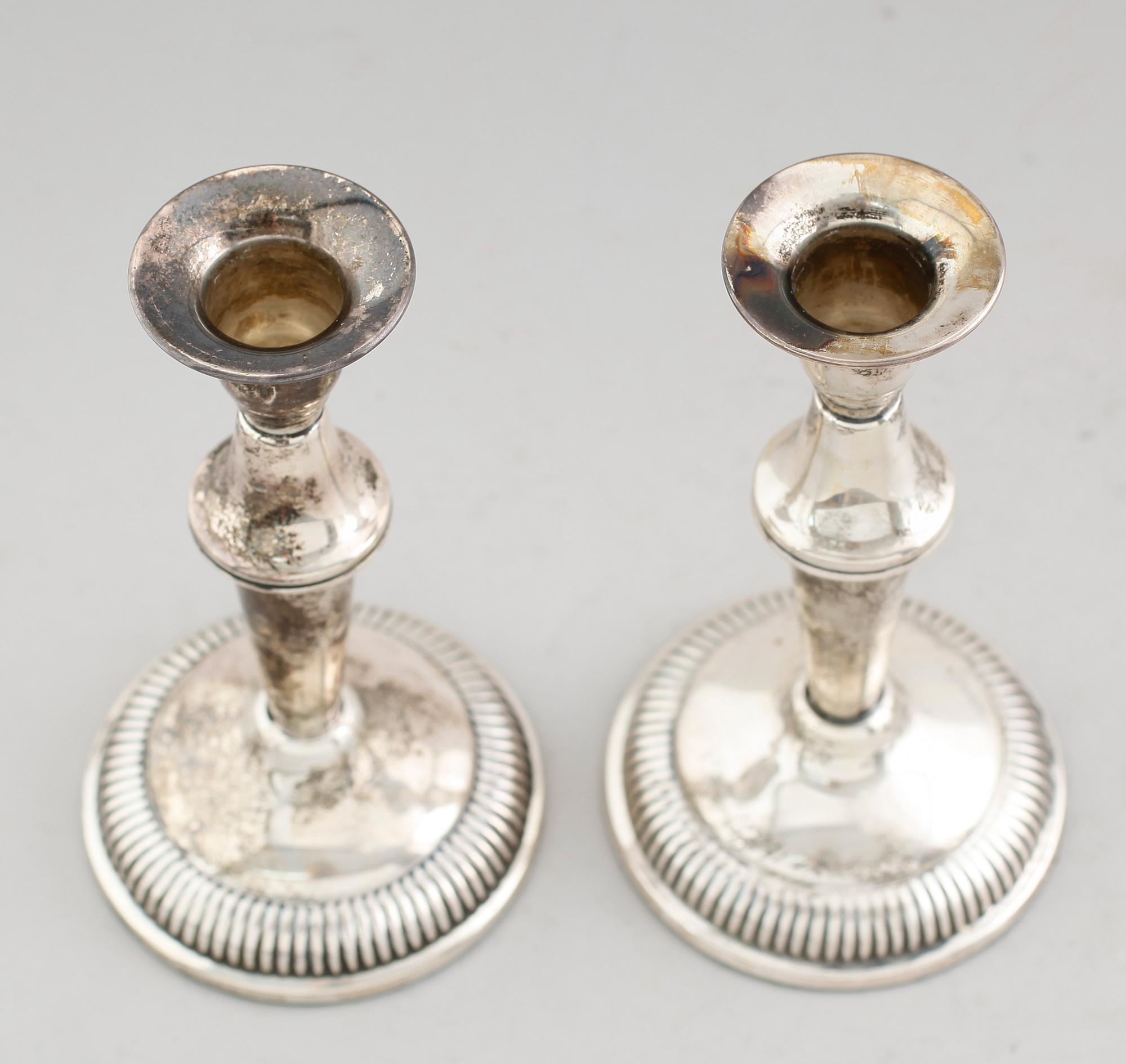 LJUSSTAKAR, 1 par, silver, svenska importstämplar.