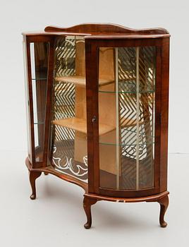 VITRINSKÅP, England, 1940-tal.