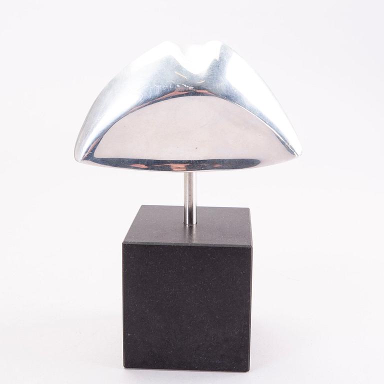 Birgitta Stenberg Hultén, skulptur, signerad och numrerad  43/100.