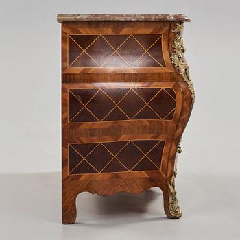 A Swedish Rococo 18th century commode attributed to Christian Linning, master 1744.