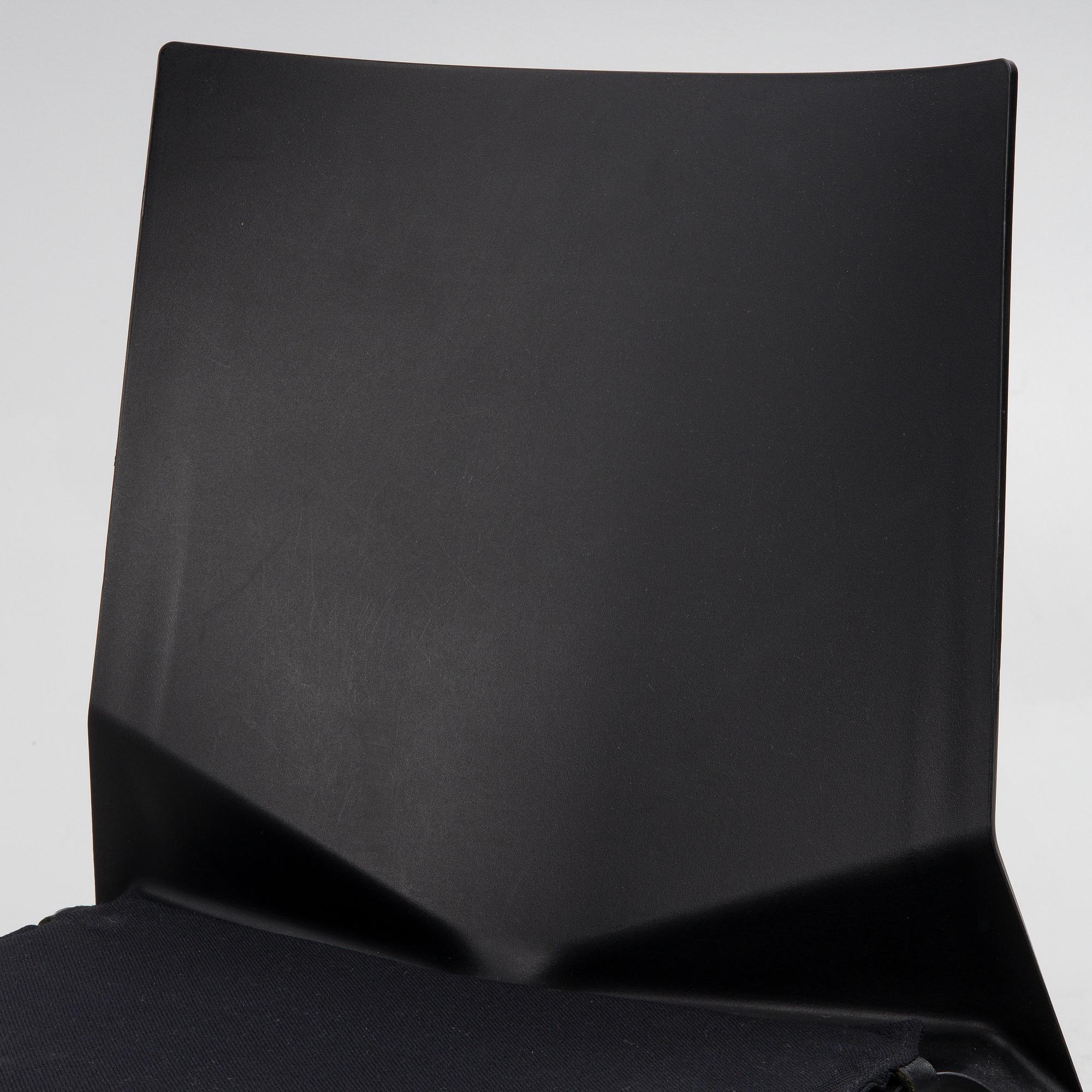 Lucidi Pevere, fout 'Plana' chairs, Kristalia, 2009.