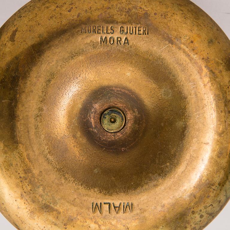 PARTI KANDELABRAR OCH LJUSSTAKAR, mässing, 1800/1900-tal.