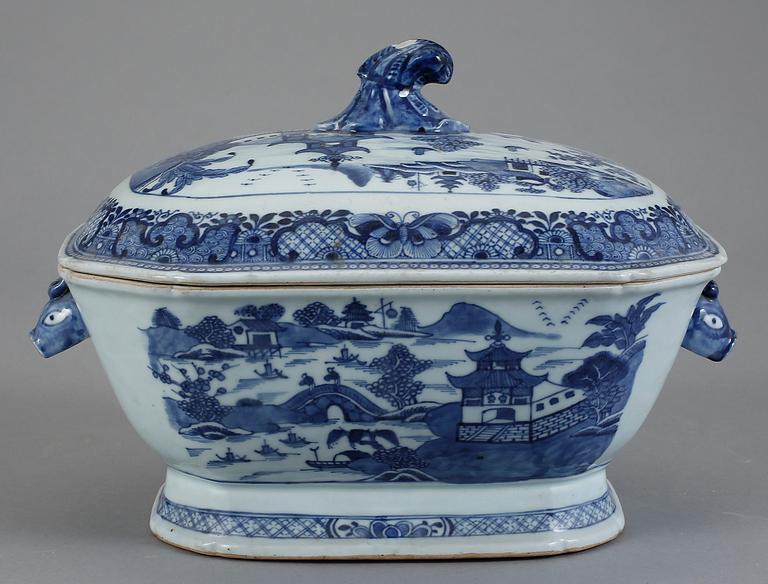 TERRIN, porslin, Qianlong, Kina 1700-tal.