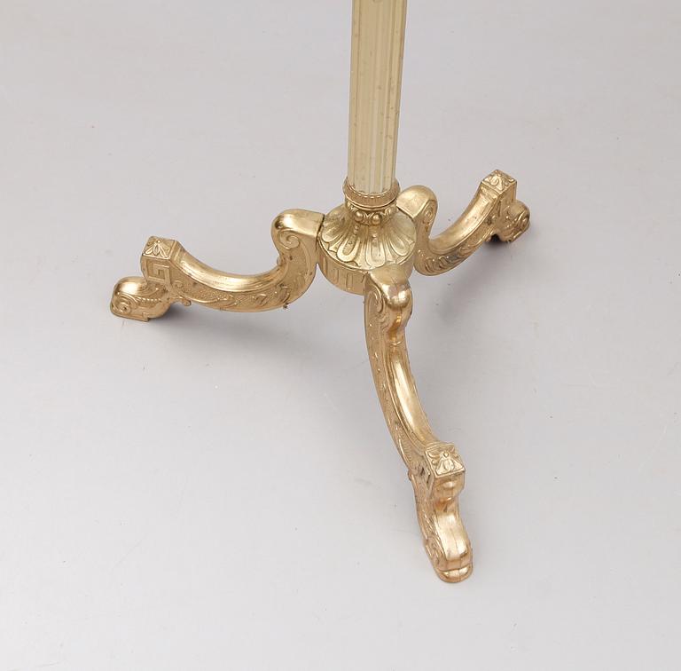 TAMBURMAJOR, rokokostil. 1900-talets andra hälft.