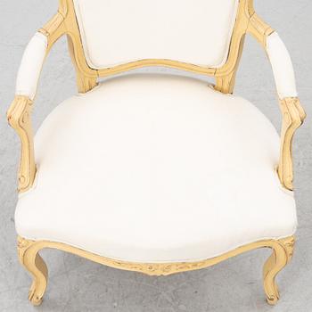 Karmstolar, ett par, Louis XV-stil, 1900-talets andra hälft.