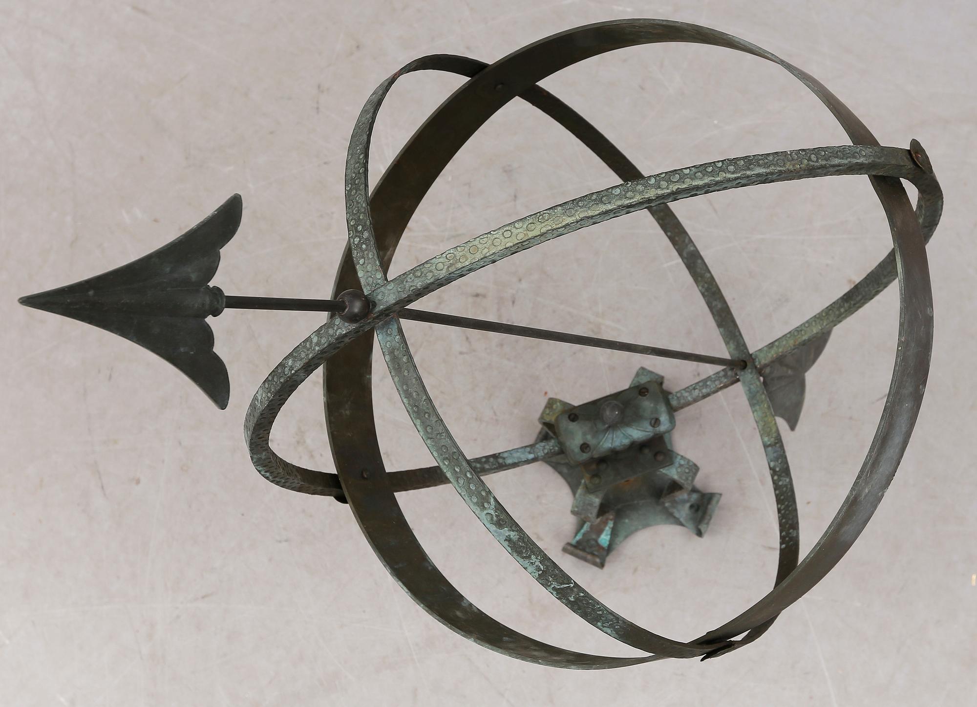SOLUR, patinerad metall, 1900-tal.