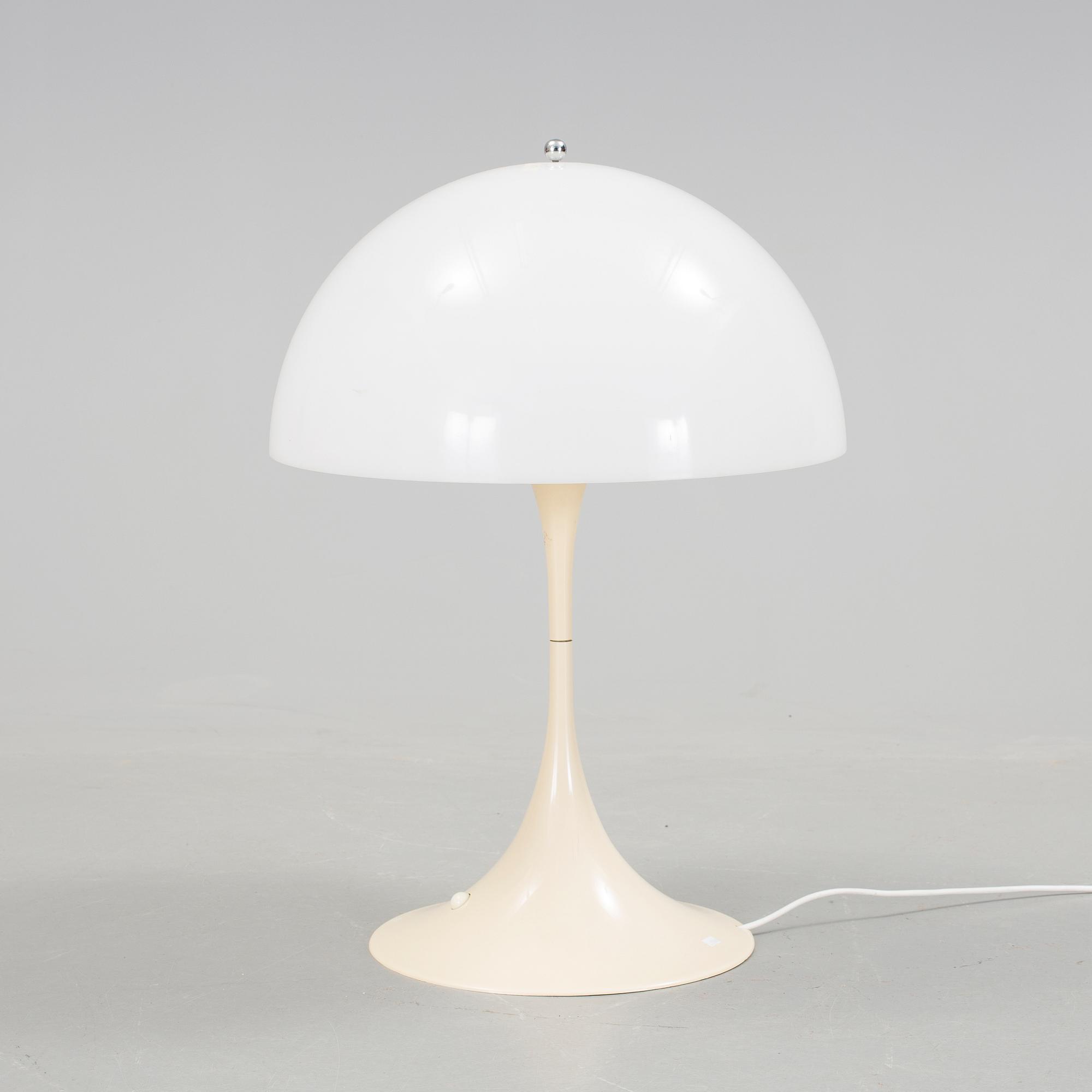 BORDSLAMPA, "Pantella", Verner Panton, 1900-talets andra hälft.