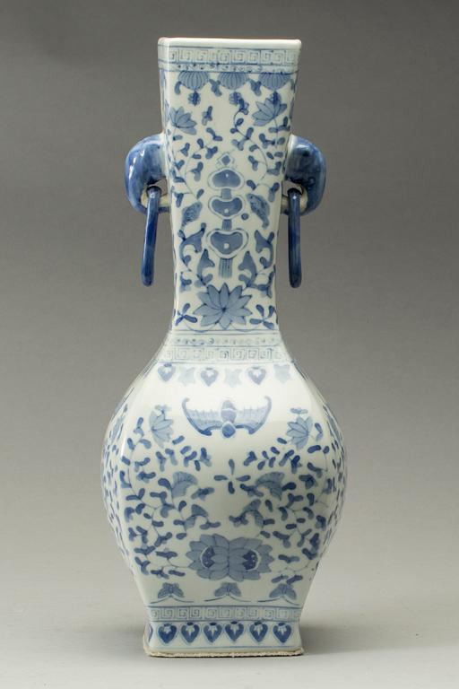 VAS, porslin, orientalisk.