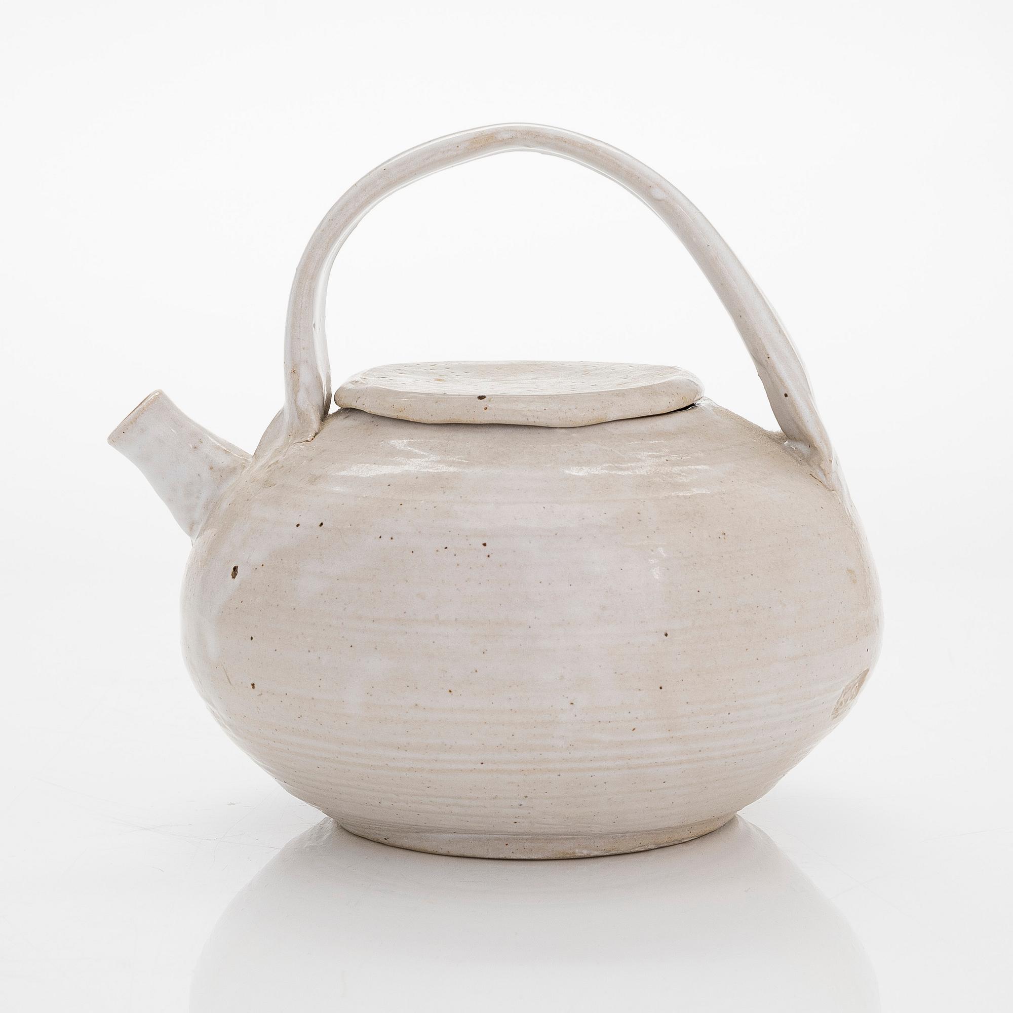 Kyllikki Salmenhaara, a stoneware tea pot signed KS.