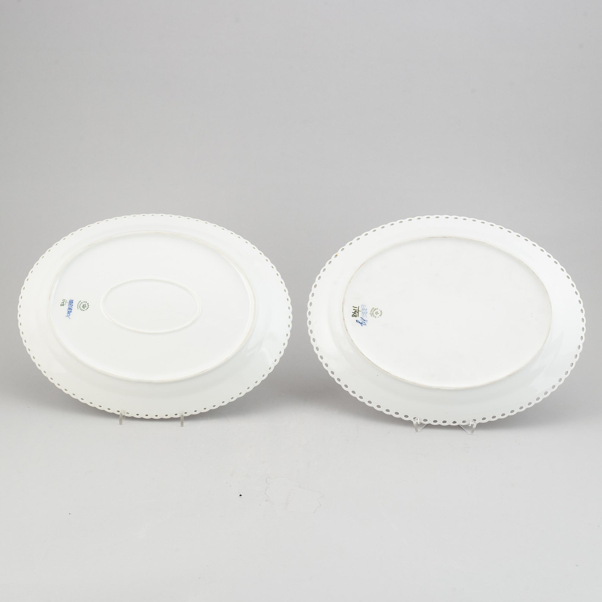Two full lace oval platters, "Musselmalet" from Royal Copenhagen,