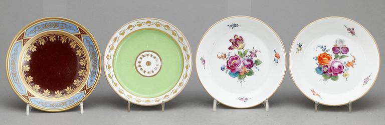 KOPPAR på FAT, 4 st, porslin, Wien, 1800-tal.