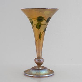 Louis Comfort Tiffany, vas, glas, "Favrile", USA, tidigt 1900-tal.