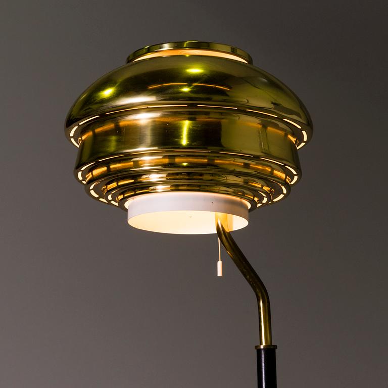 ALVAR AALTO, a 'A808' floor lamp for Valaistustyö.