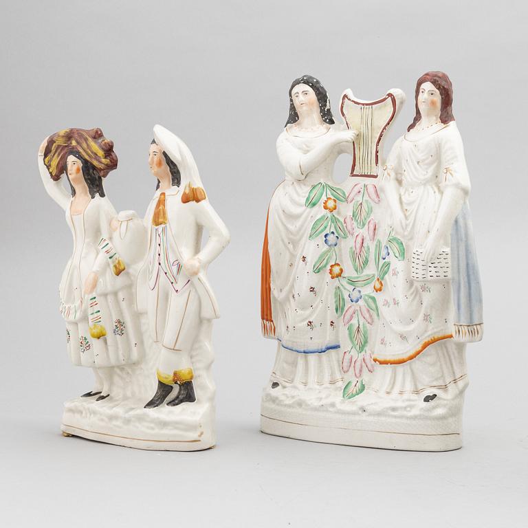 A set of eight English flintware figurines, 20th Century.