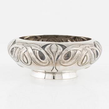 A Norwegian Art Nouveau Silver Bowl, mark of Marius Hammer, Trondheim early 20th century.