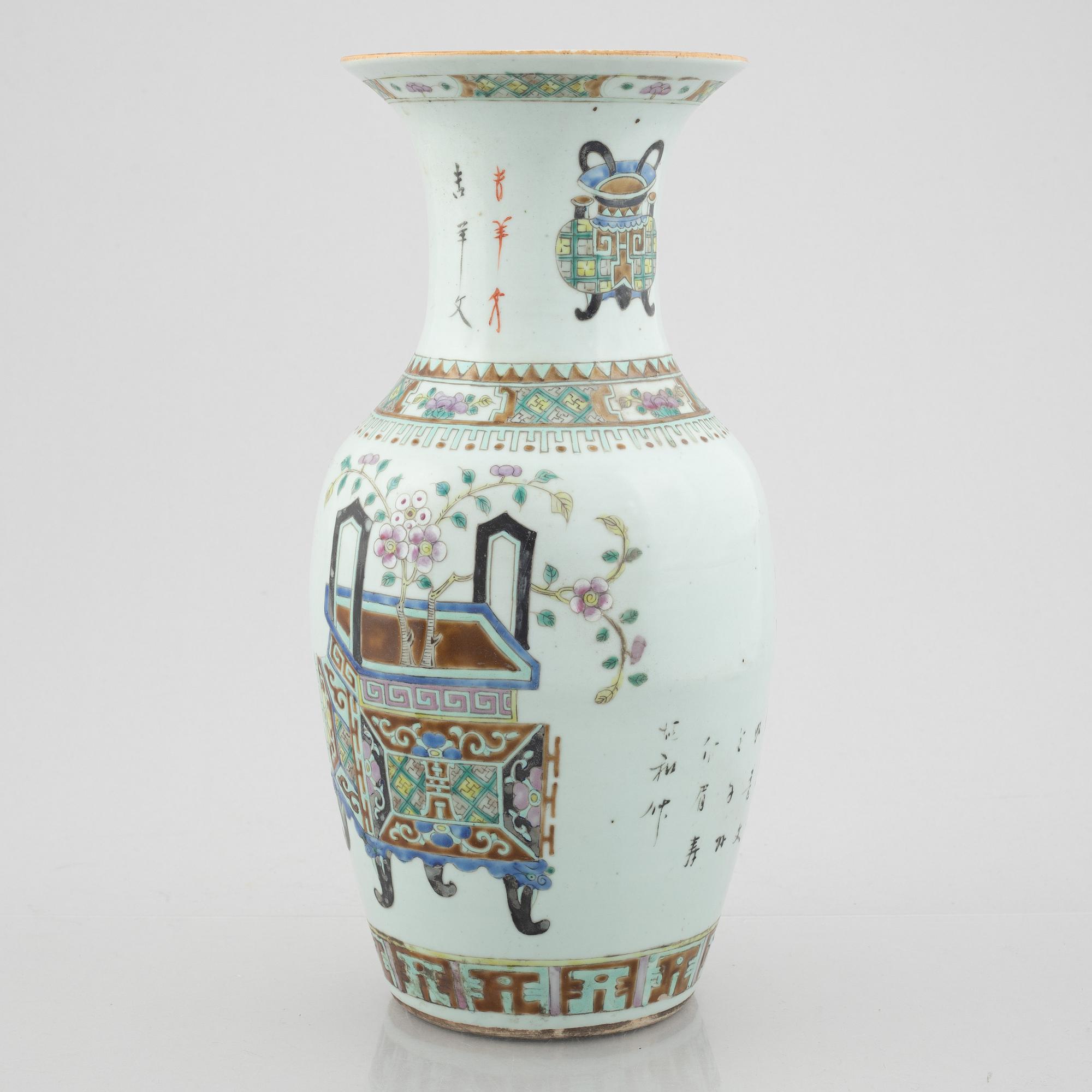 Vas, porslin, Kina, tidigt 1900-tal.