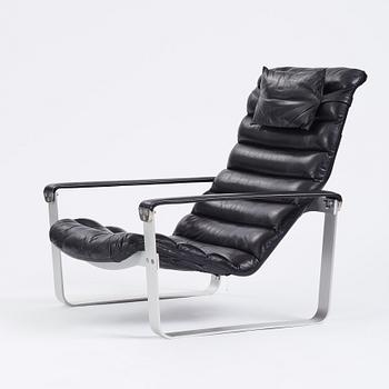 Ilmari Lappalainen, "Pulkka", 2 easy chairs and one ottoman, Asko 1960s.